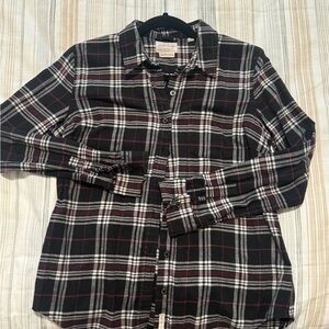 Flannel shirt, perfect for winter, nice colors.